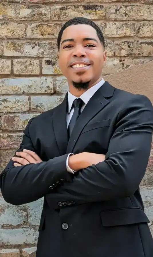 Keangelo Hunter realtor image
